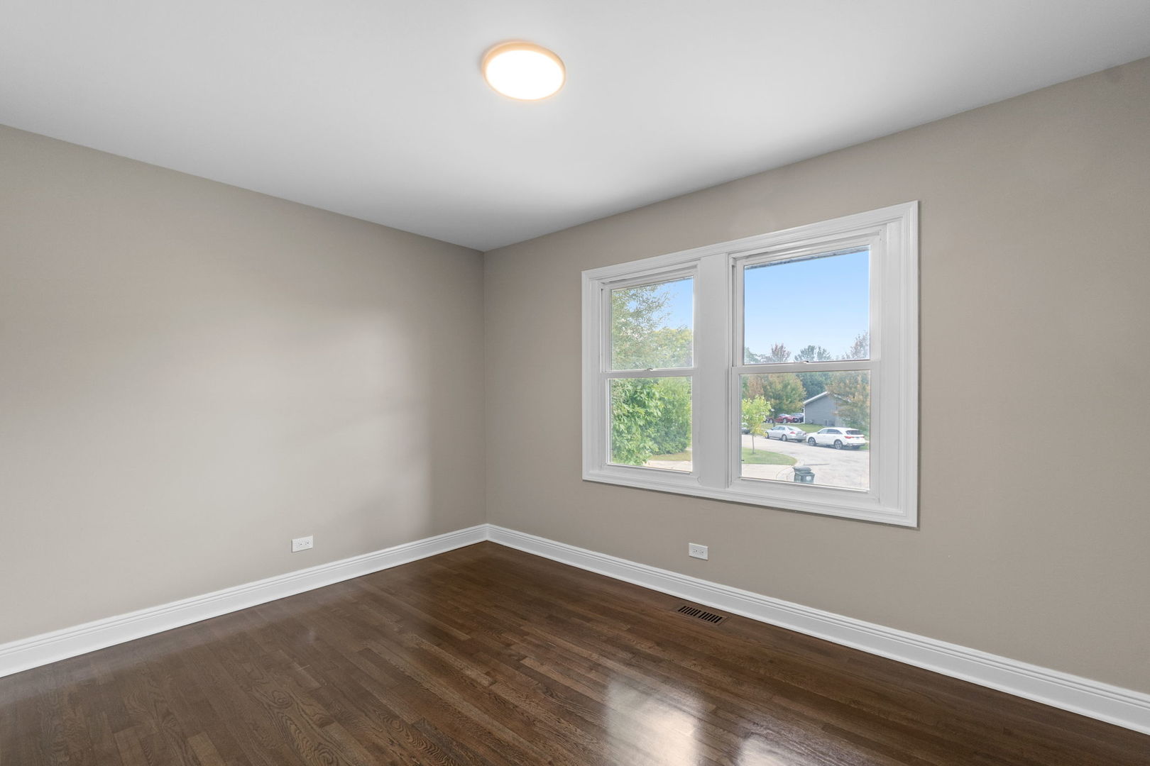 1180 Cobble Hill Court, Hoffman Estates, IL 60169