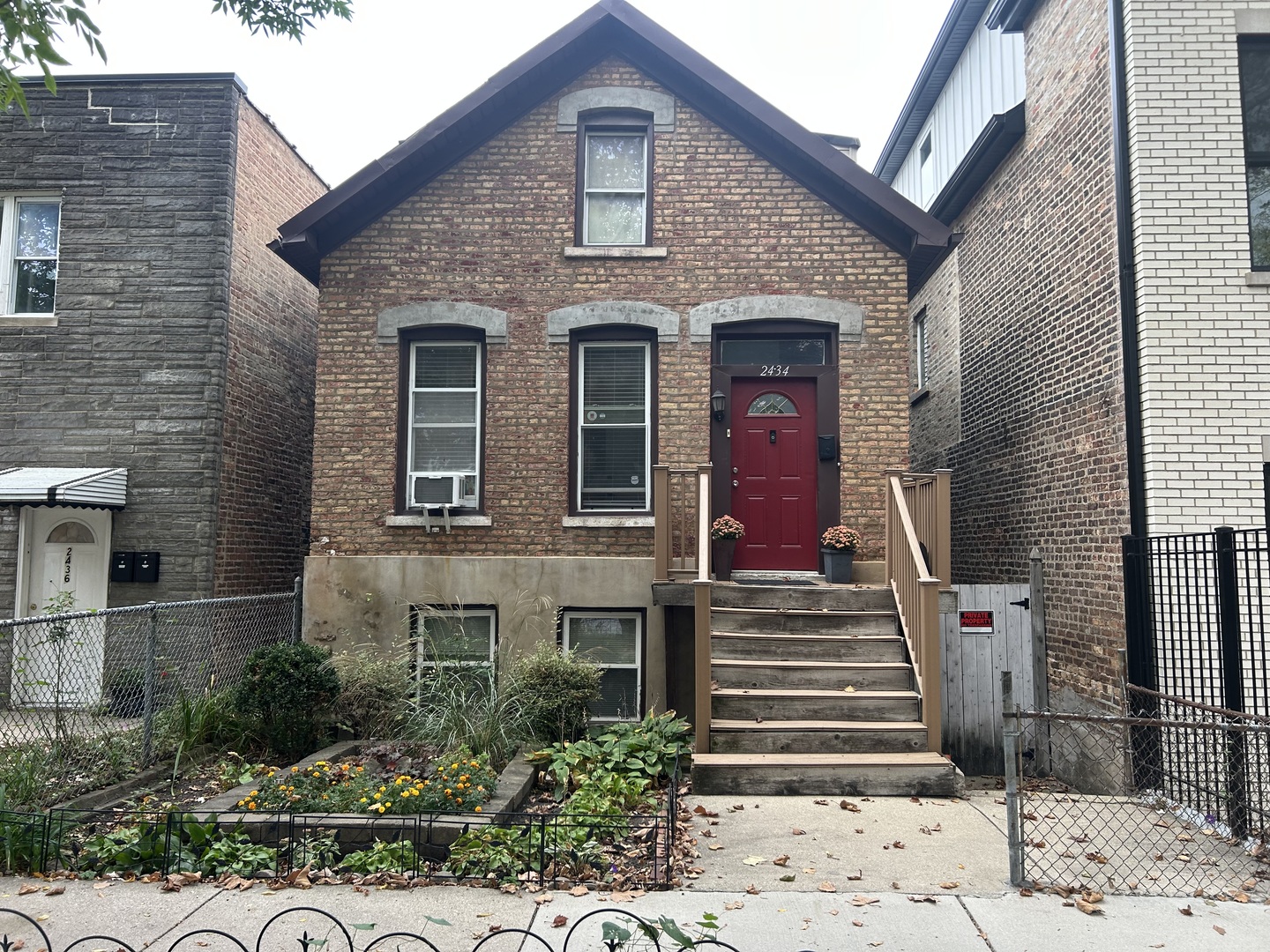 2434 W Thomas Street, Chicago, IL 60622