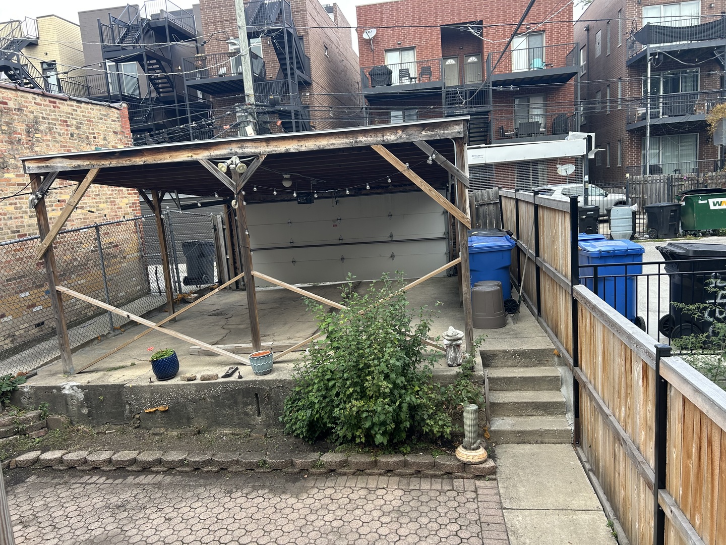 2434 W Thomas Street, Chicago, IL 60622