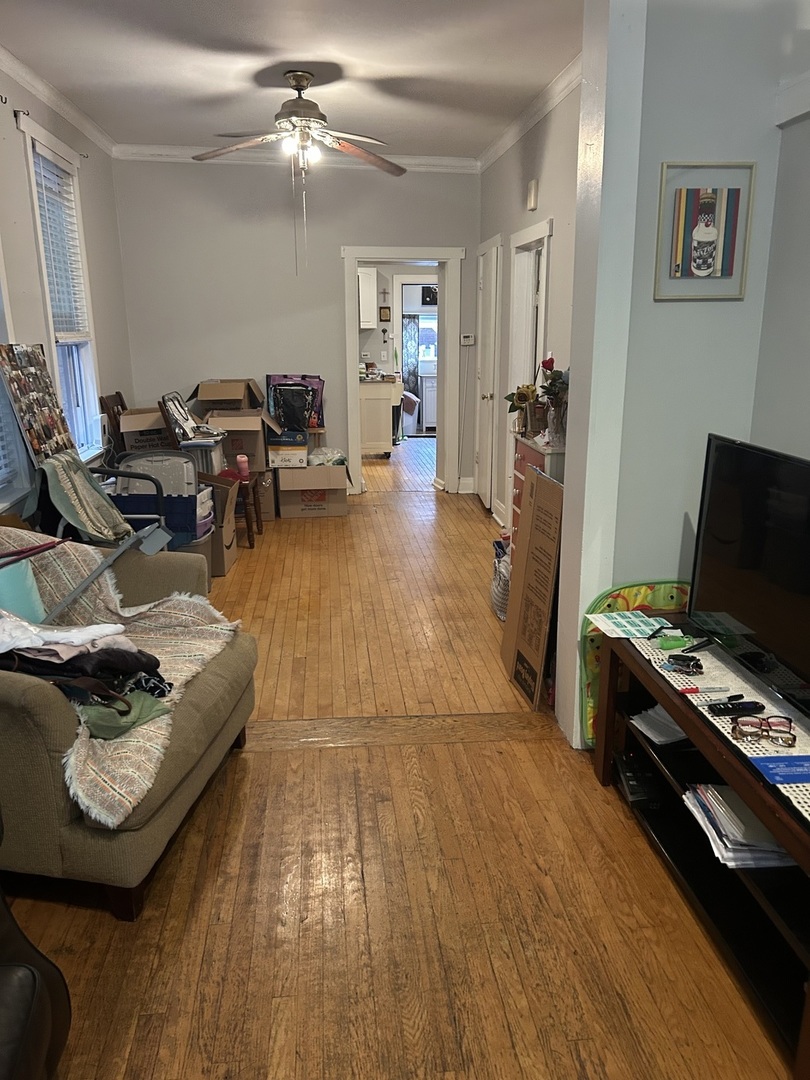 2434 W Thomas Street, Chicago, IL 60622