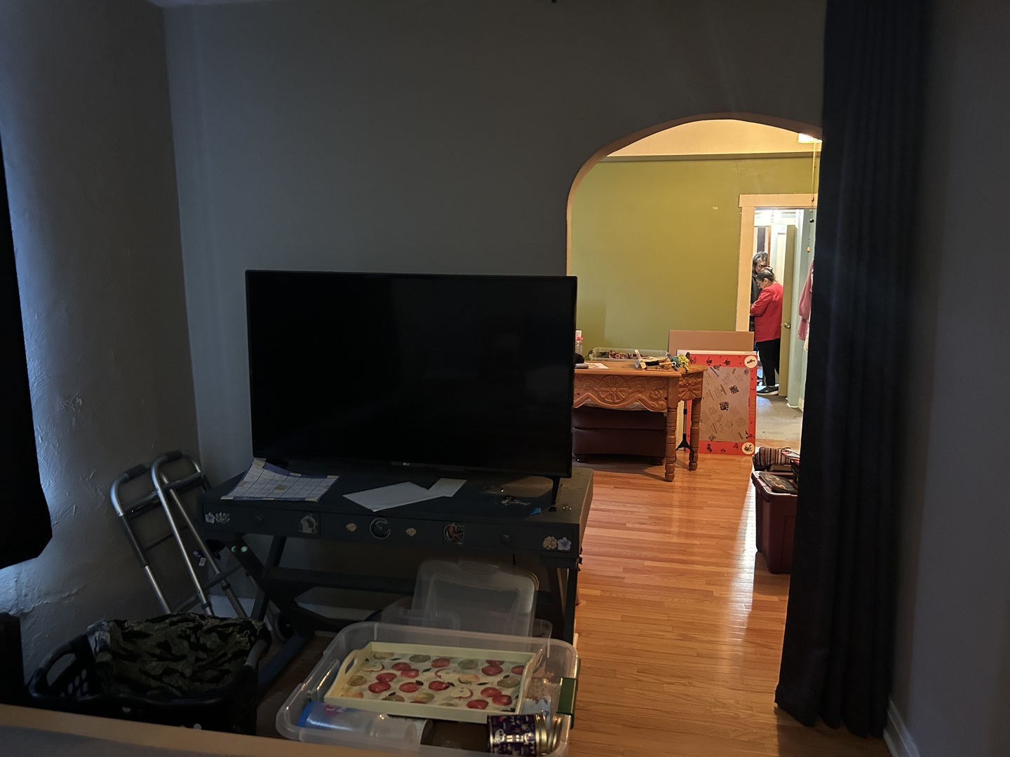 2434 W Thomas Street, Chicago, IL 60622