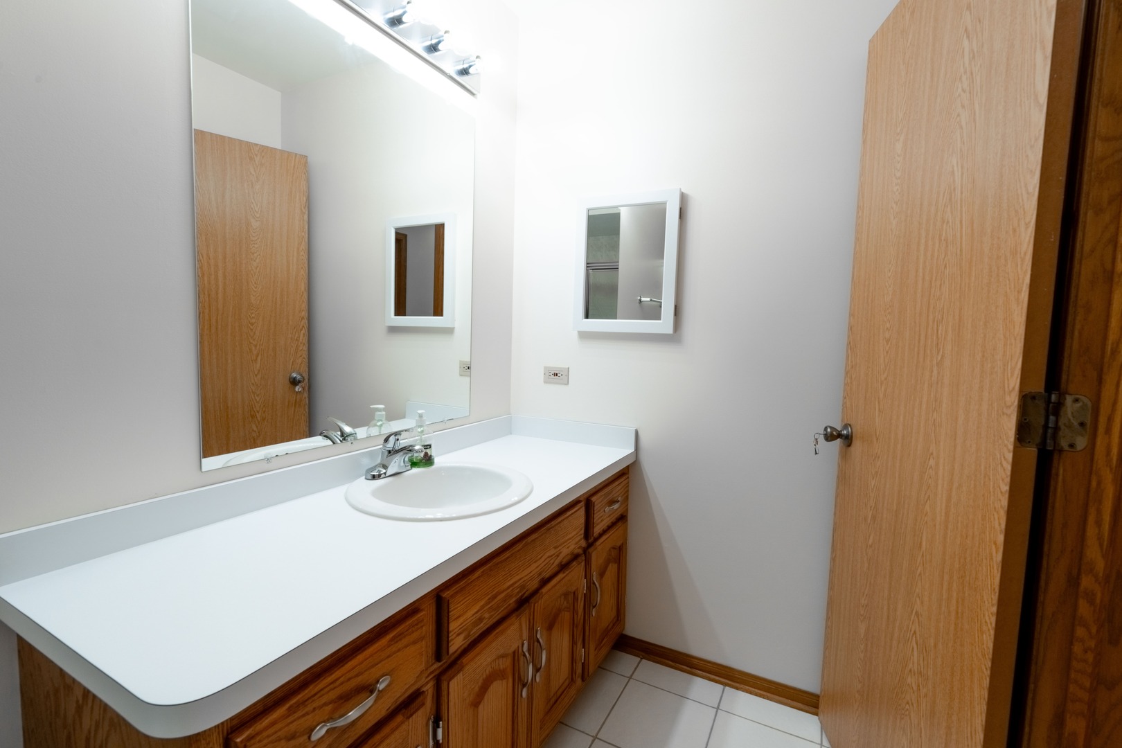 17213 Arrowhead, Oak Forest, IL 60452