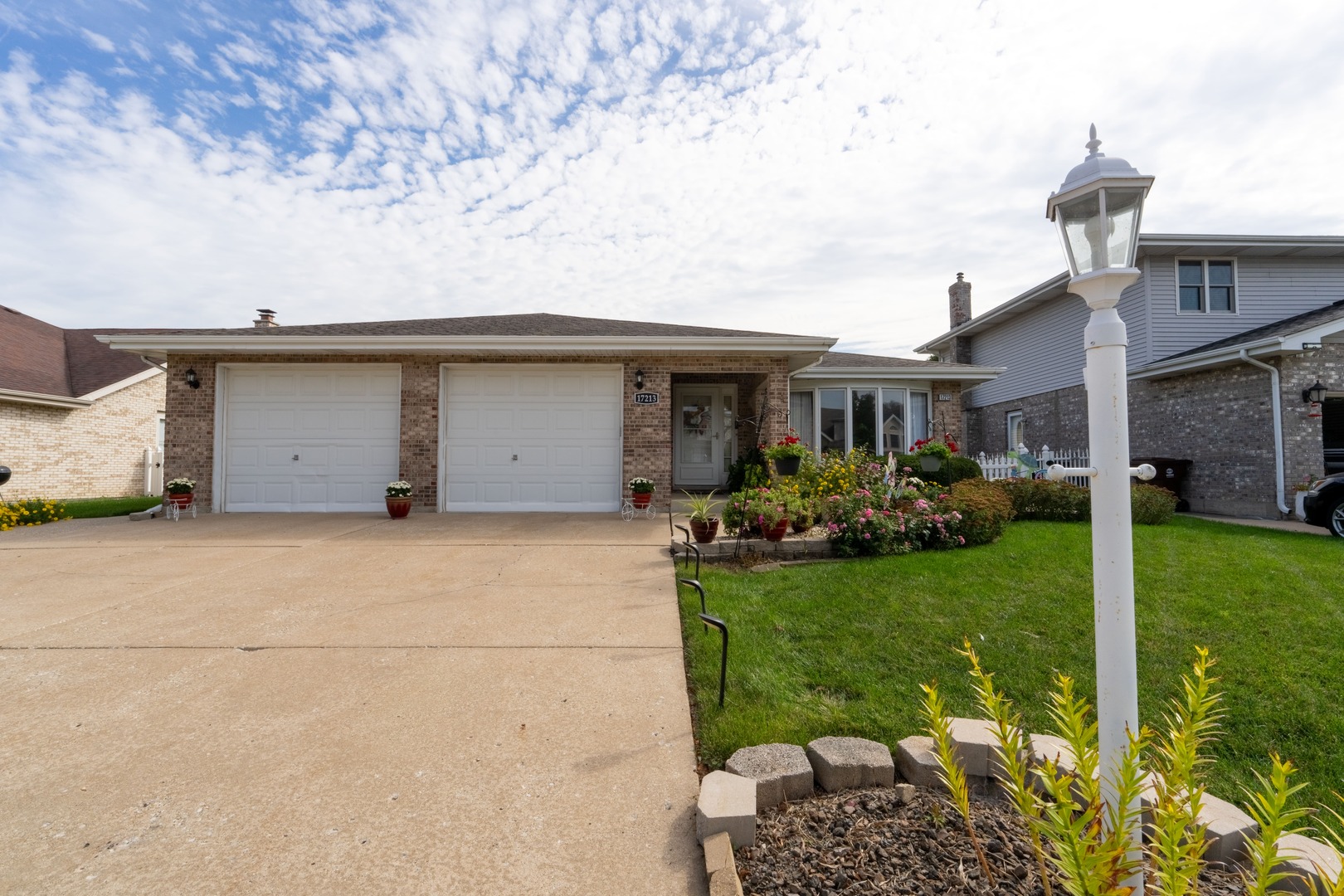 17213 Arrowhead, Oak Forest, IL 60452