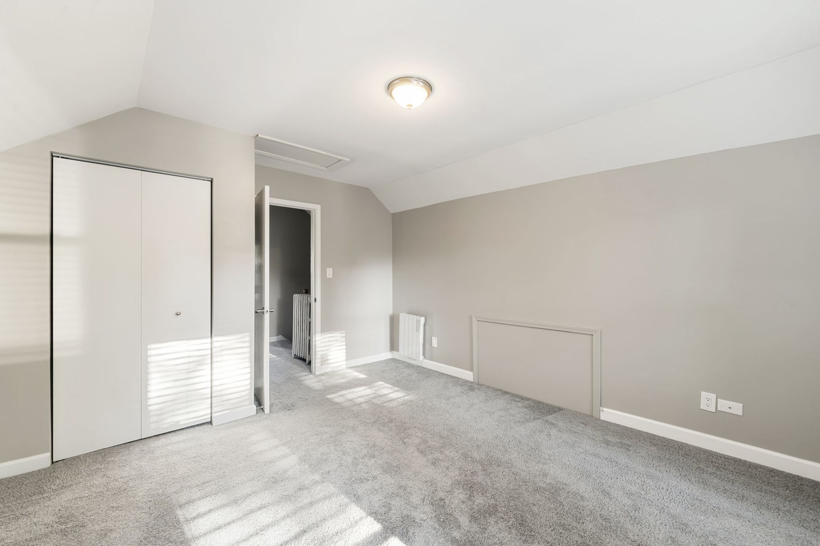 4139 N Kenneth Avenue, Chicago, IL 60641