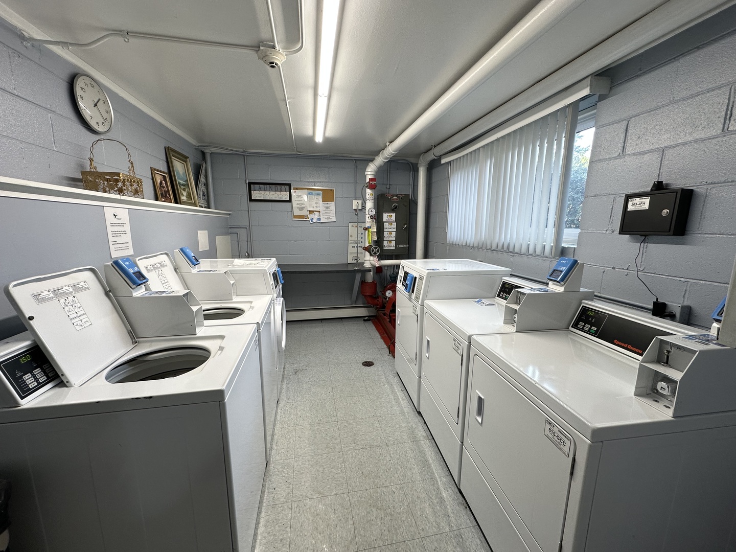 1217 S Old Wilke Road #110, Arlington Heights, IL 60005