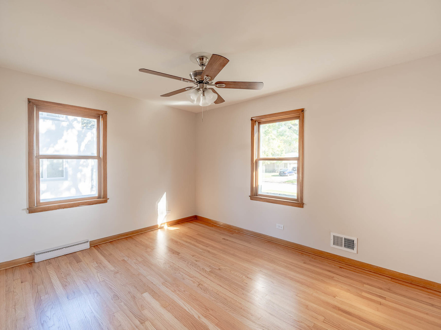 2228 High Ridge Parkway, Hillside, IL 60162