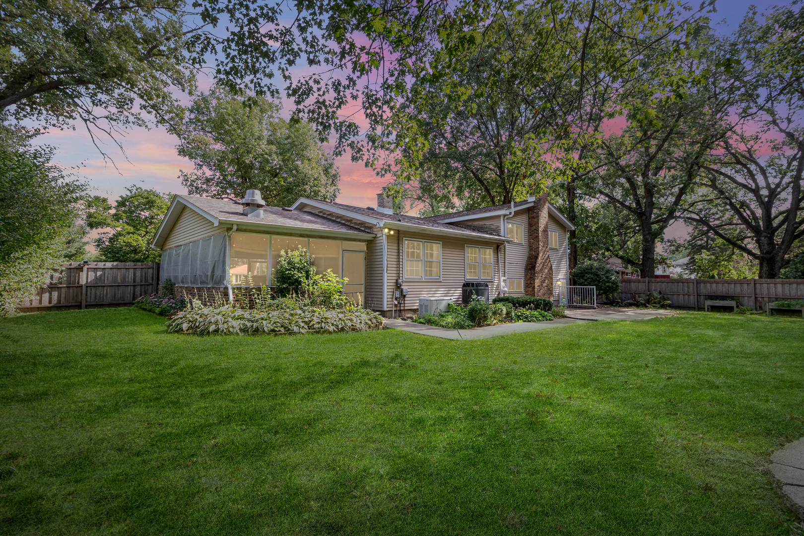 30W359 Wiant Road, West Chicago, IL 60185
