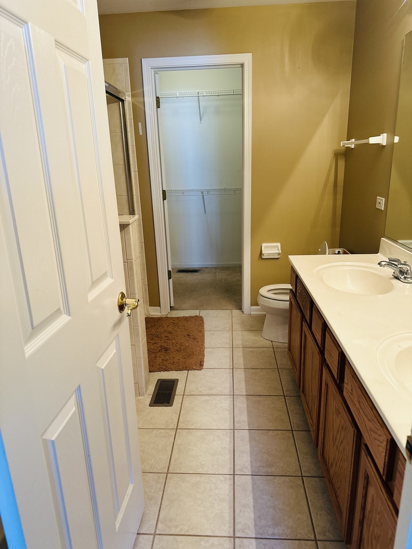 2772 Borkshire Lane, Aurora, IL 60502