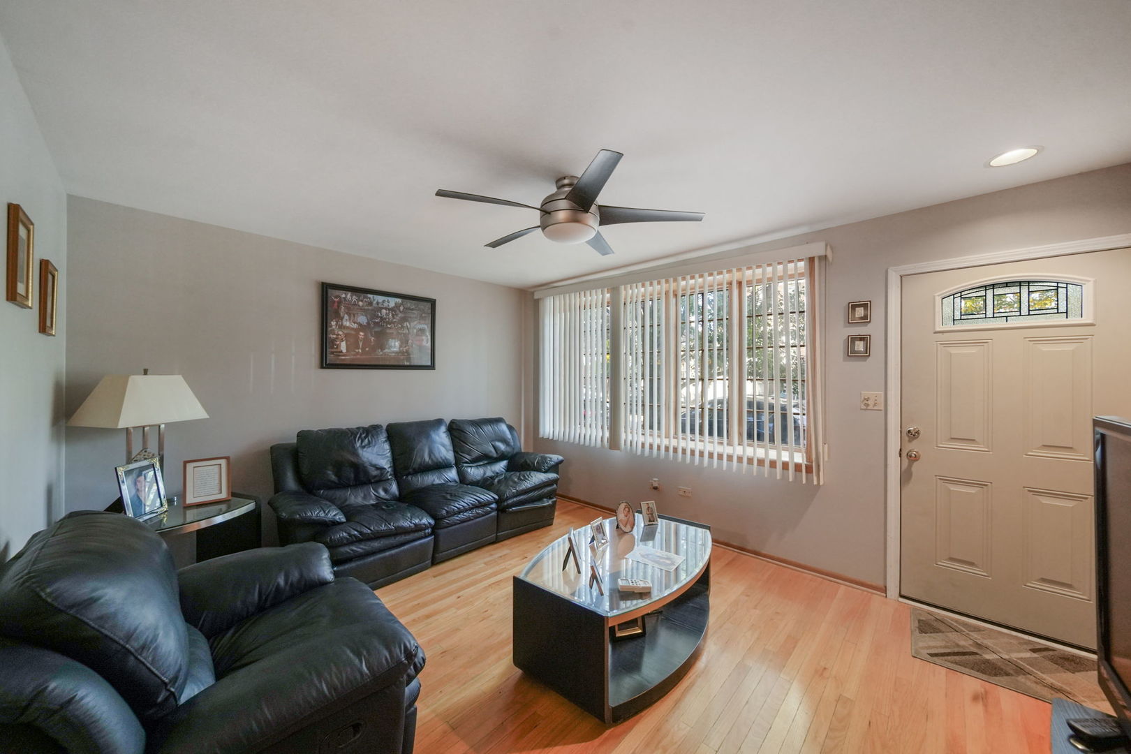 2916 S Union Avenue, Chicago, IL 60616