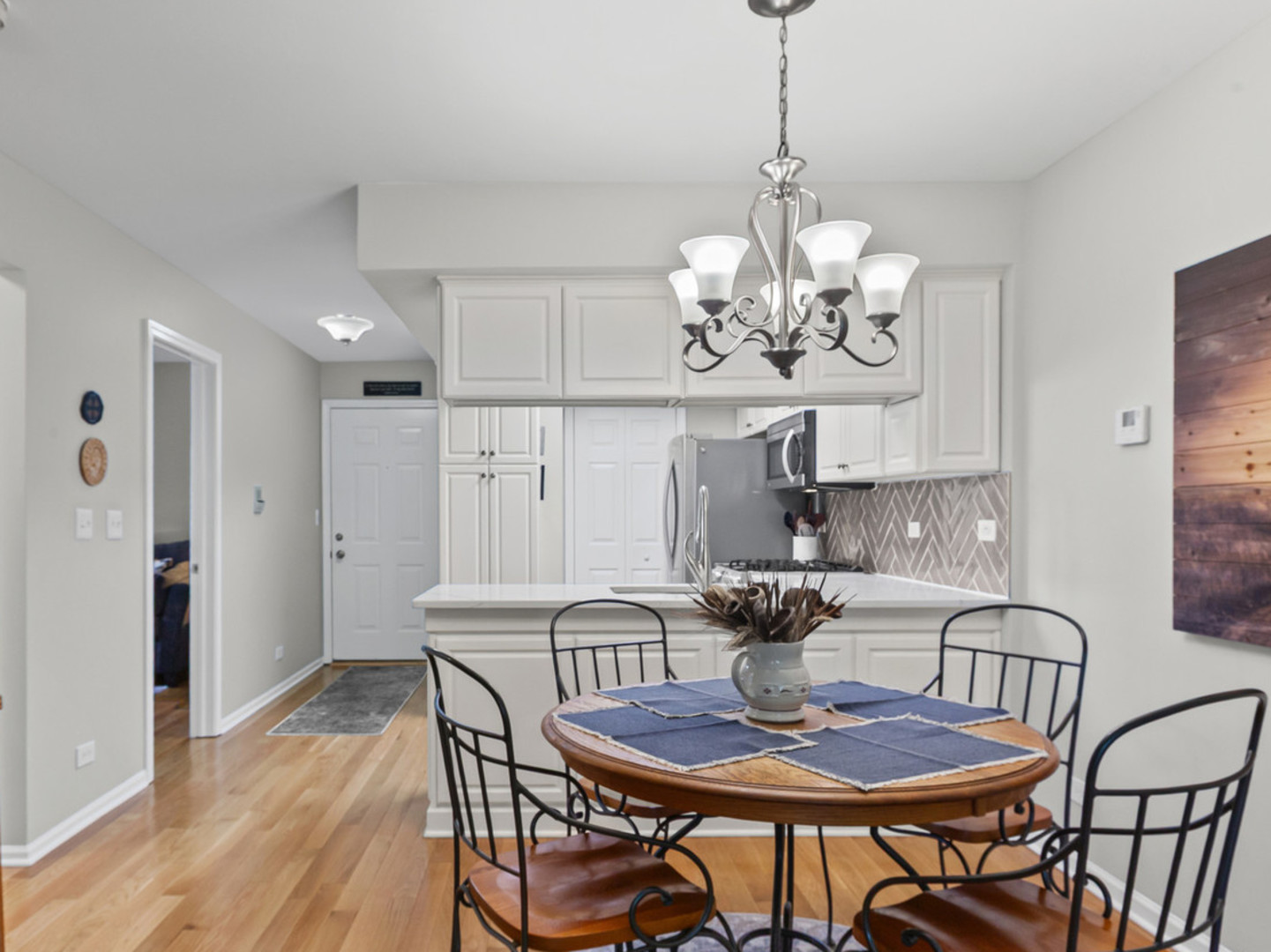 918 Rogers Street #103, Downers Grove, IL 60515