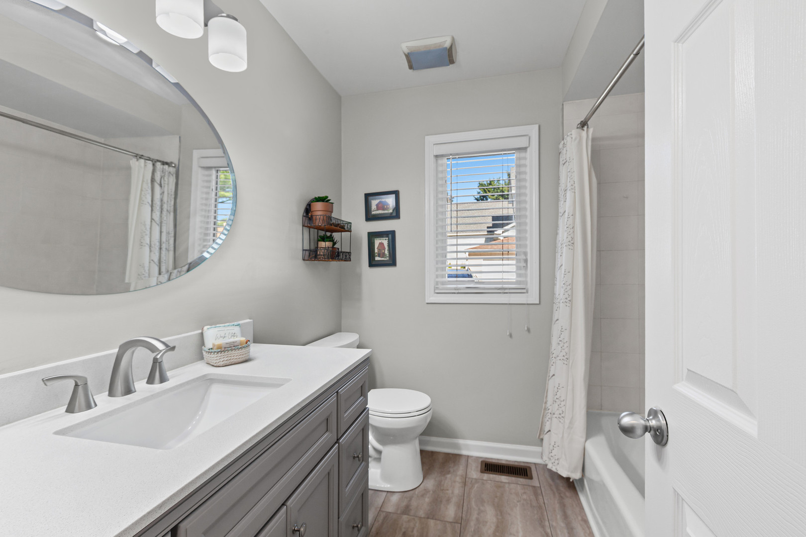 918 Rogers Street #103, Downers Grove, IL 60515
