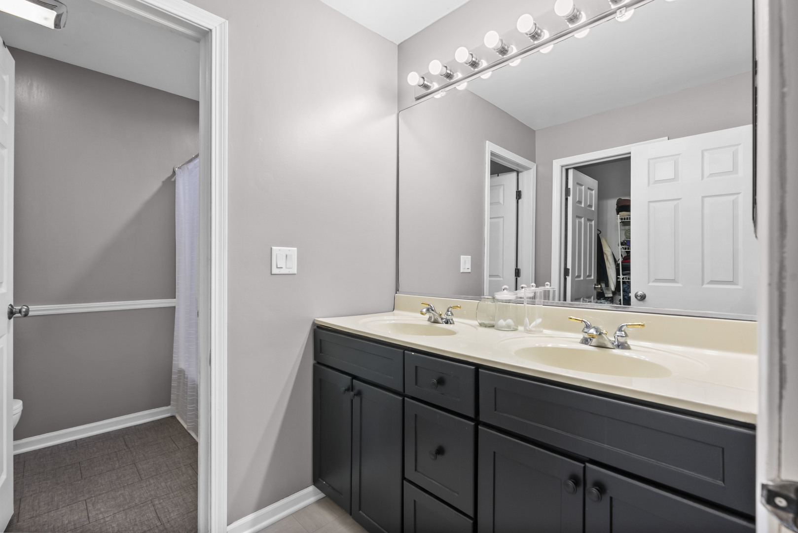 4104 Dillon Street, Plano, IL 60545