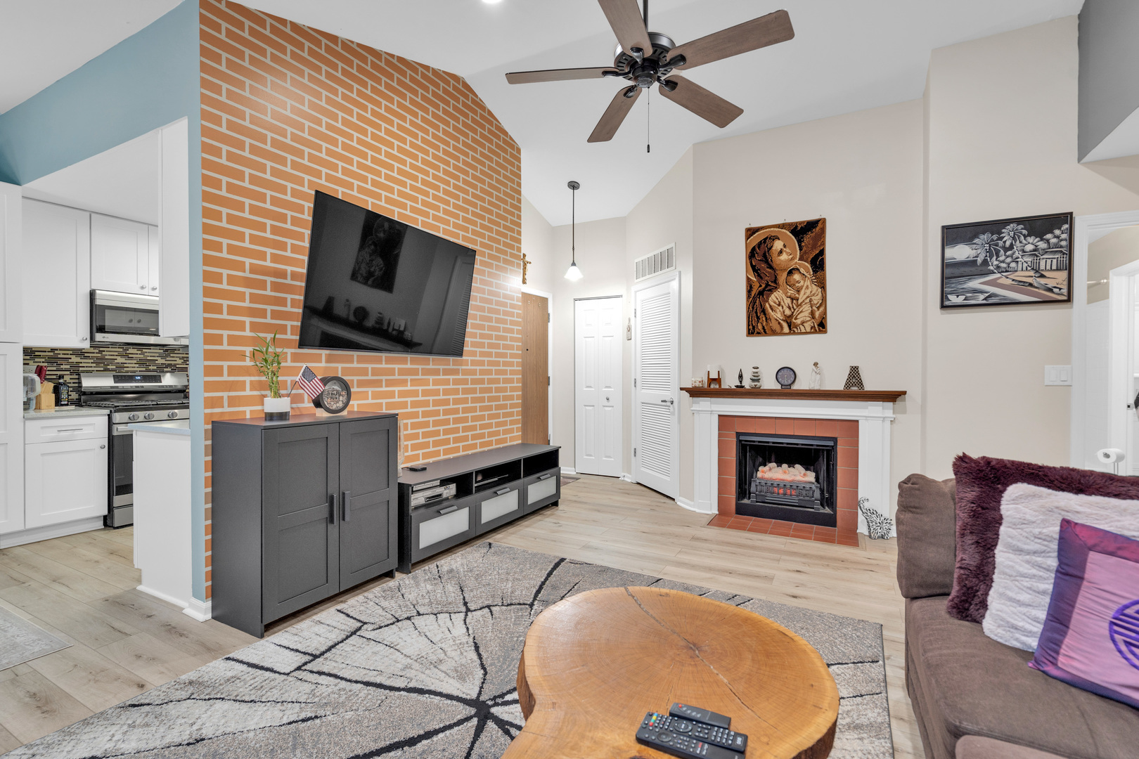 759 Sterling Court #A2, Bartlett, IL 60103