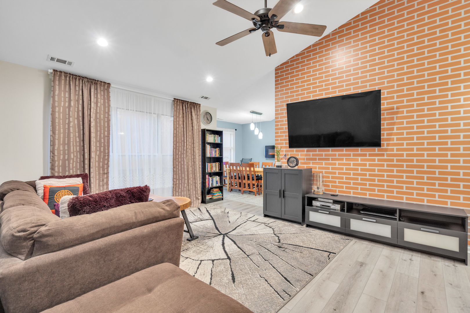 759 Sterling Court #A2, Bartlett, IL 60103
