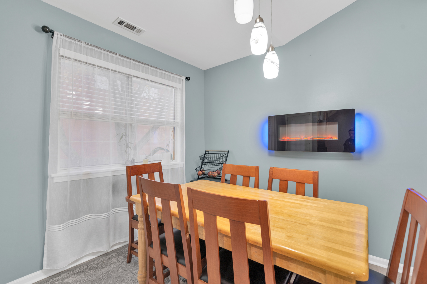 759 Sterling Court #A2, Bartlett, IL 60103