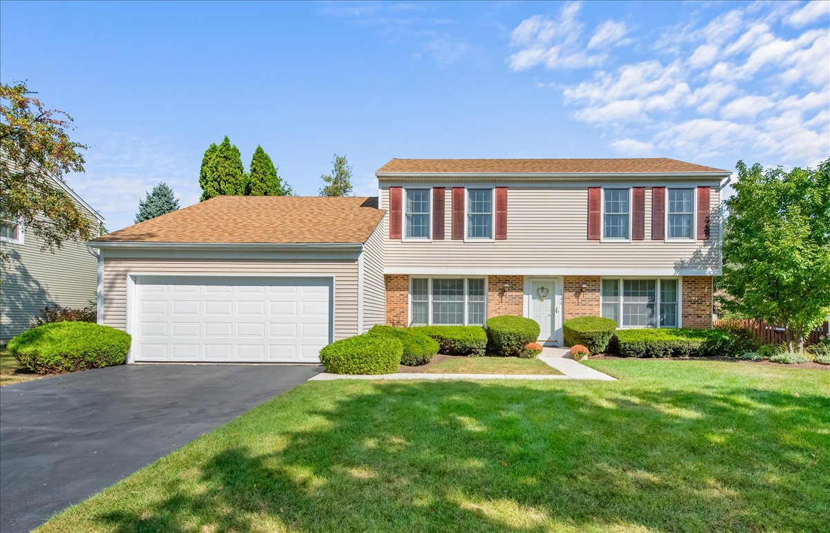 1540 Independence Avenue, St. Charles, IL 60174