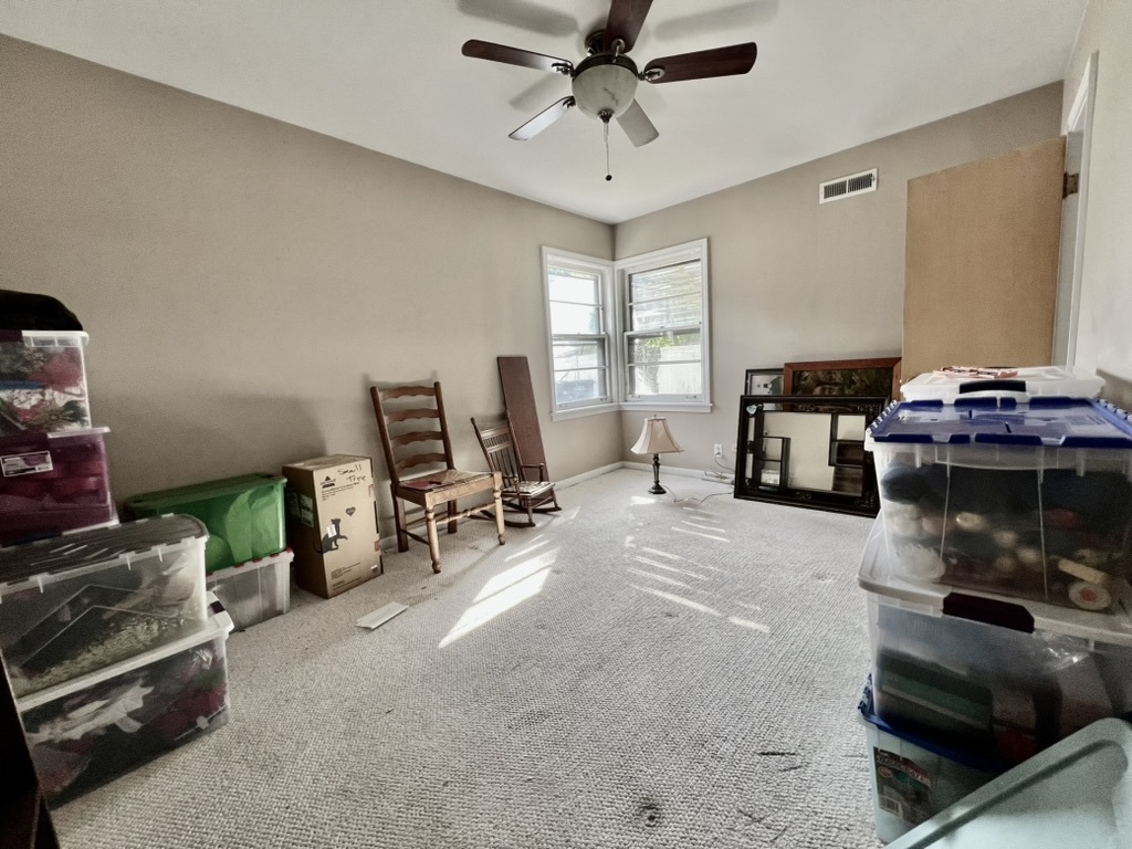10059 S Spaulding Avenue, Evergreen Park, IL 60805