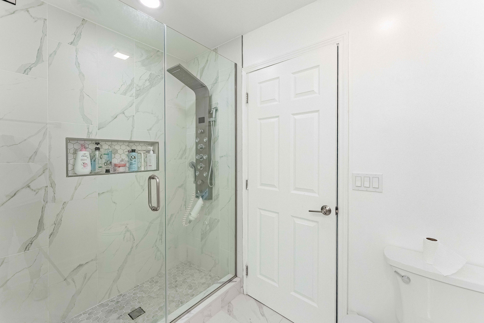 120 Pratt Boulevard, Roselle, IL 60172