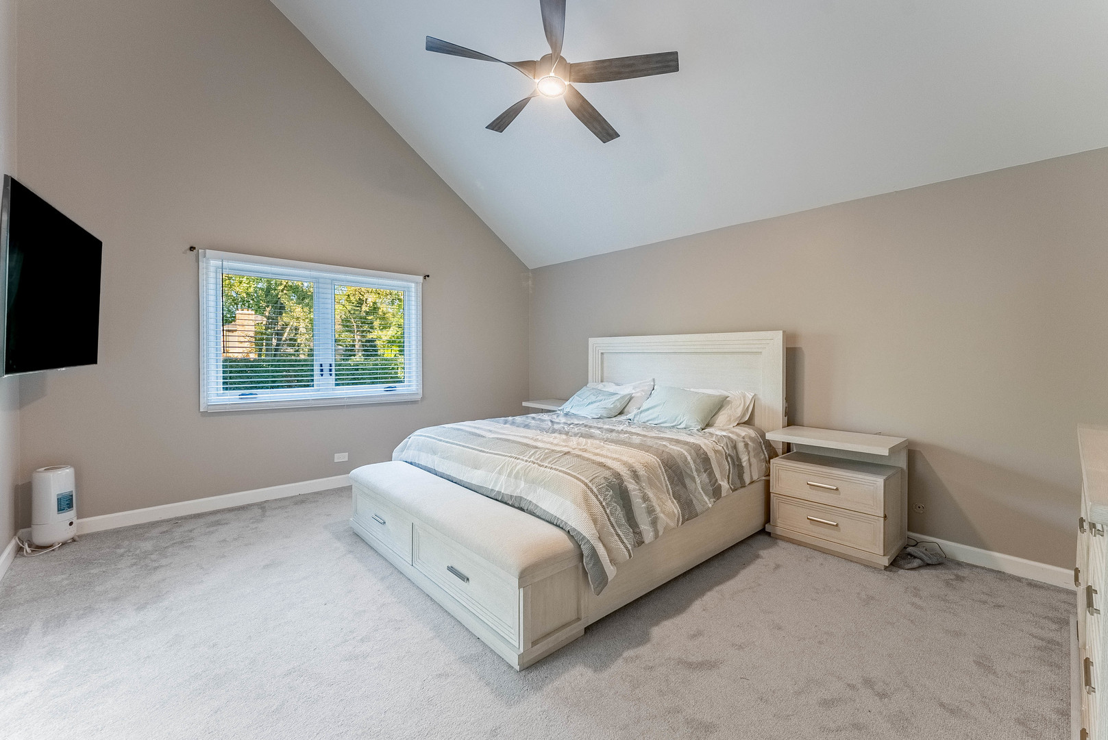 120 Pratt Boulevard, Roselle, IL 60172