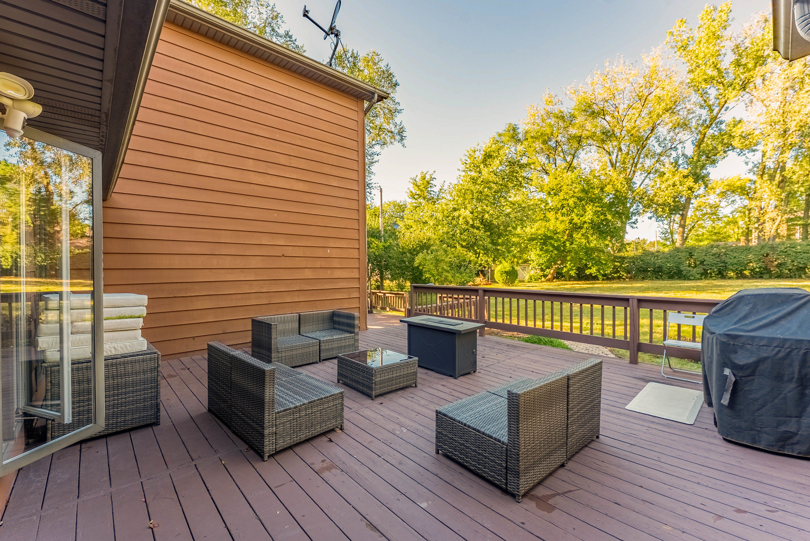 120 Pratt Boulevard, Roselle, IL 60172