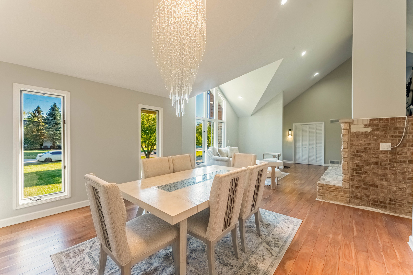 120 Pratt Boulevard, Roselle, IL 60172