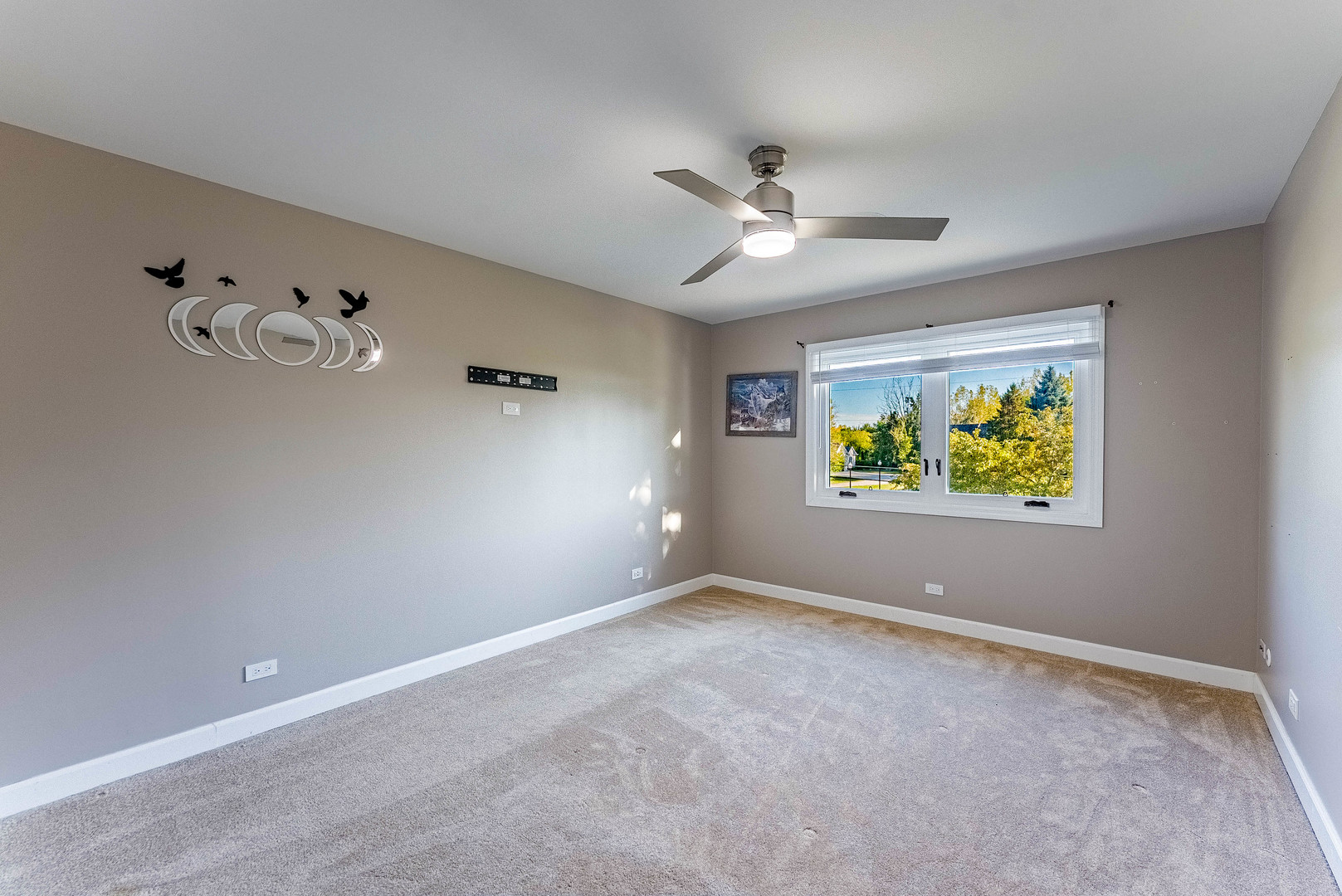 120 Pratt Boulevard, Roselle, IL 60172