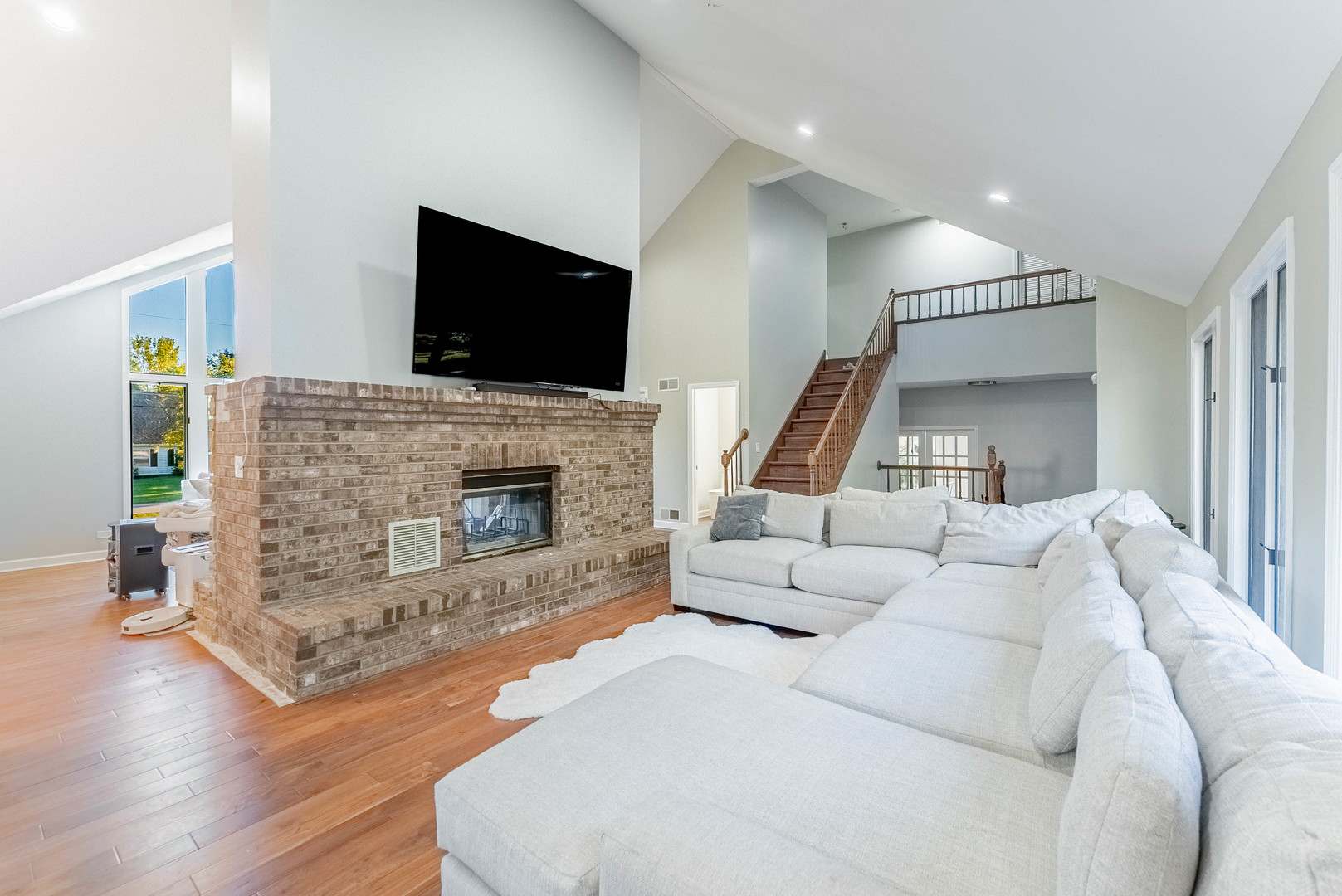 120 Pratt Boulevard, Roselle, IL 60172