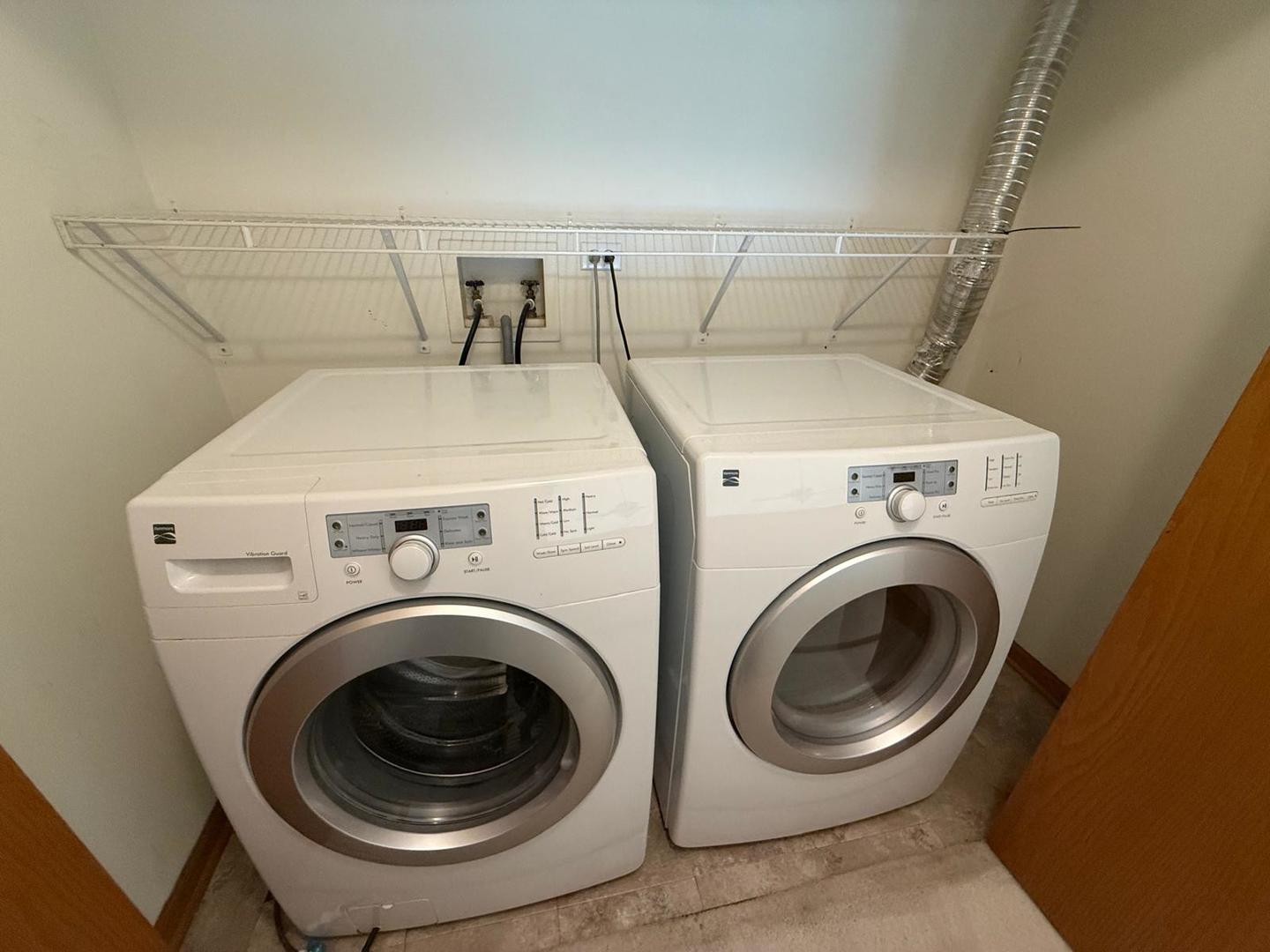 1537 Chatfield Court #1537, Roselle, IL 60172