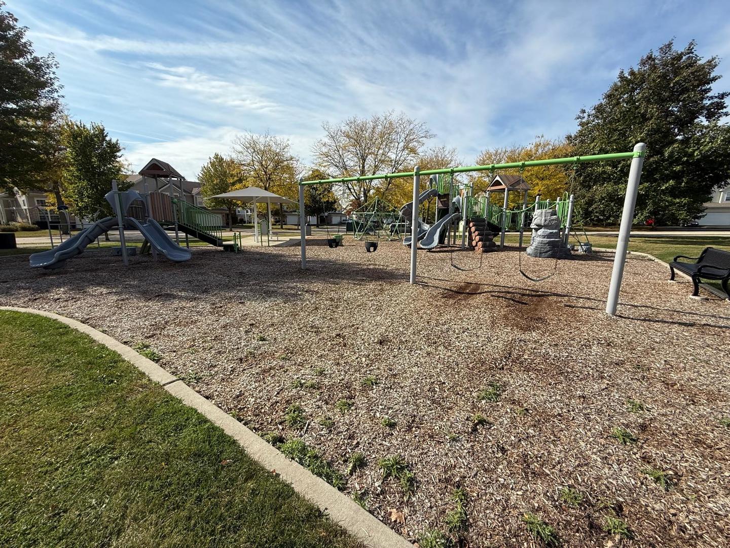 1537 Chatfield Court #1537, Roselle, IL 60172