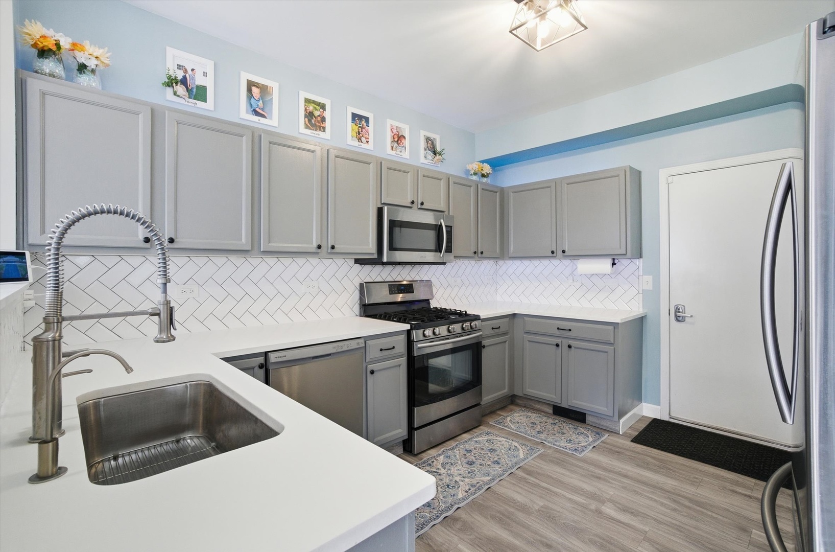 1114 Stonecrop Lane, Joliet, IL 60431