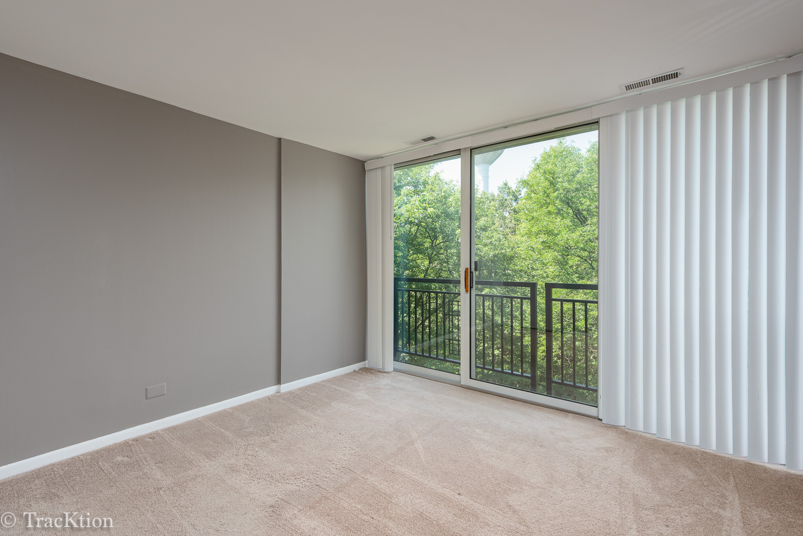 1833 FOUR LAKES Avenue #4H, Lisle, IL 60532