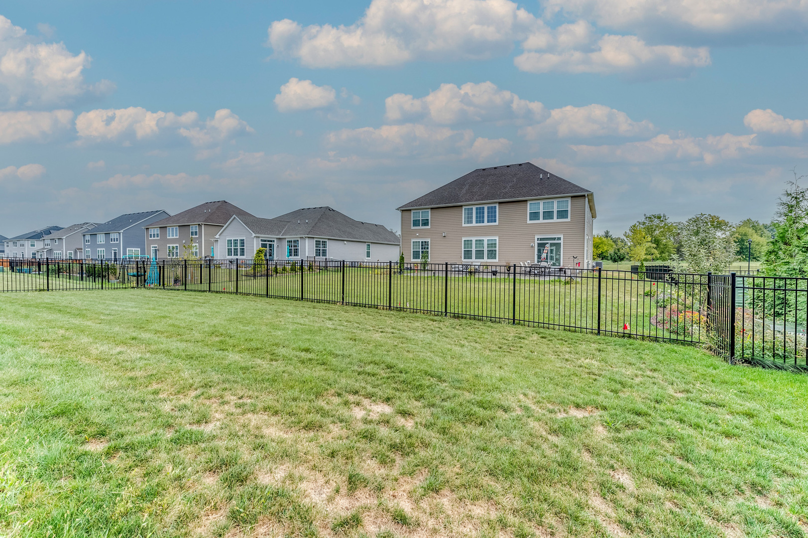 1831 Chandolin Lane, Elgin, IL 60124