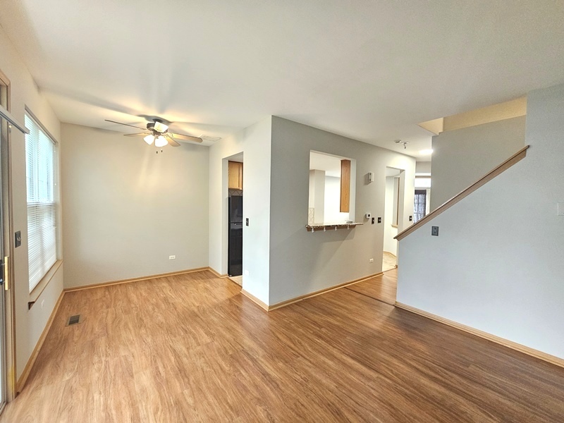 2944 White Thorn Circle, Naperville, IL 60564