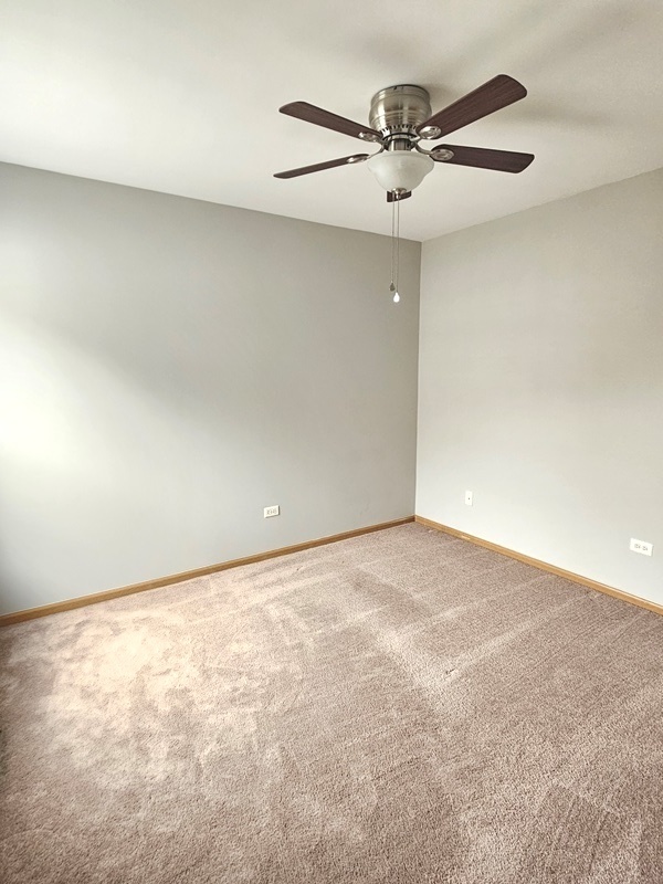 2944 White Thorn Circle, Naperville, IL 60564