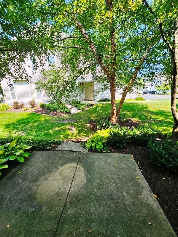 2944 White Thorn Circle, Naperville, IL 60564