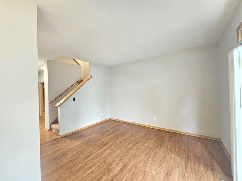 2944 White Thorn Circle, Naperville, IL 60564