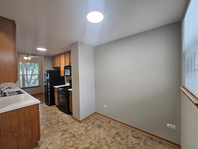 2944 White Thorn Circle, Naperville, IL 60564