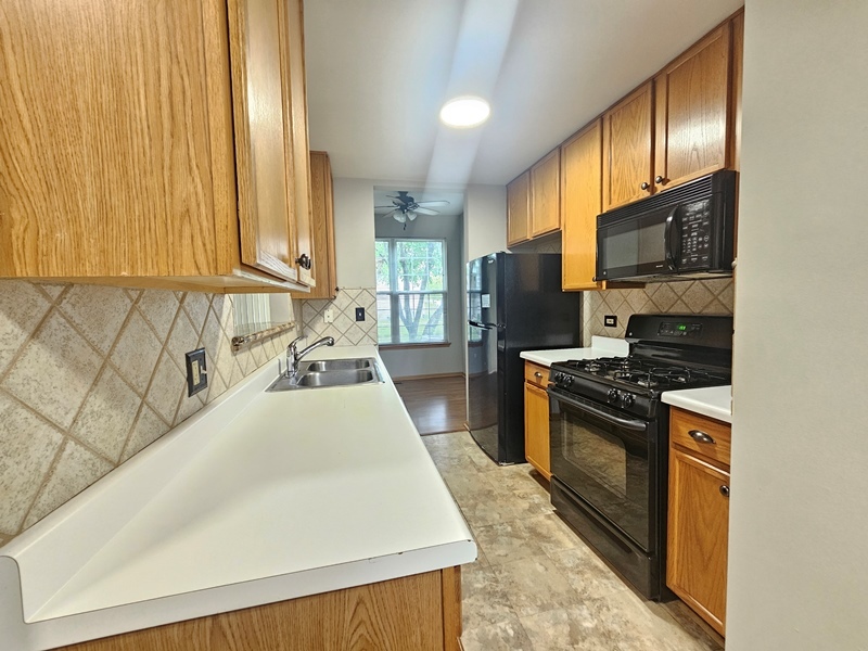 2944 White Thorn Circle, Naperville, IL 60564