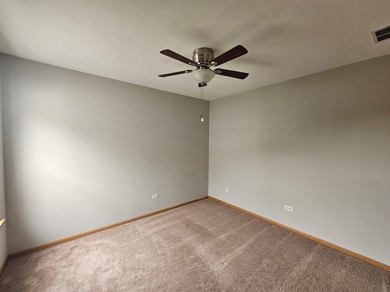 2944 White Thorn Circle, Naperville, IL 60564