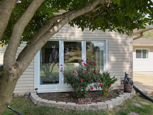 535 W Berkley Lane, Hoffman Estates, IL 60169