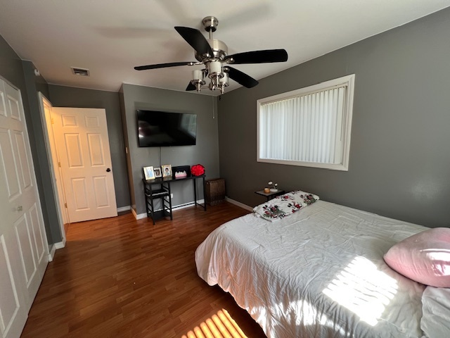 535 W Berkley Lane, Hoffman Estates, IL 60169