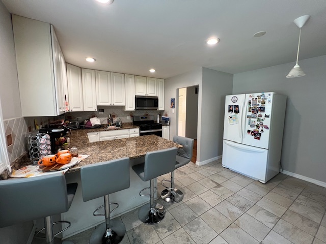 535 W Berkley Lane, Hoffman Estates, IL 60169