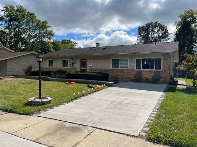 535 W Berkley Lane, Hoffman Estates, IL 60169