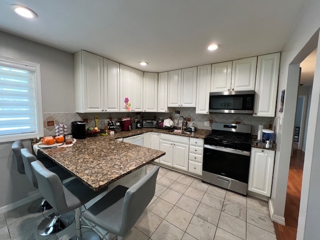 535 W Berkley Lane, Hoffman Estates, IL 60169