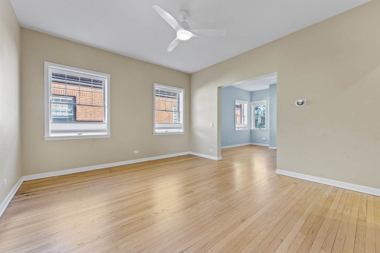 832 W Gunnison Street #3N, Chicago, IL 60640
