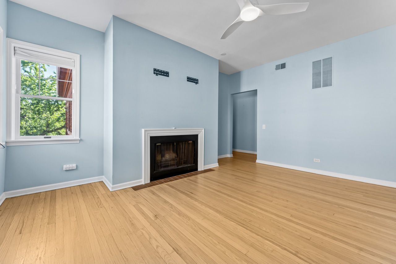 832 W Gunnison Street #3N, Chicago, IL 60640