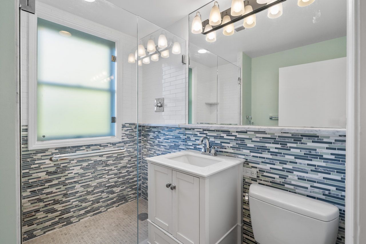 832 W Gunnison Street #3N, Chicago, IL 60640