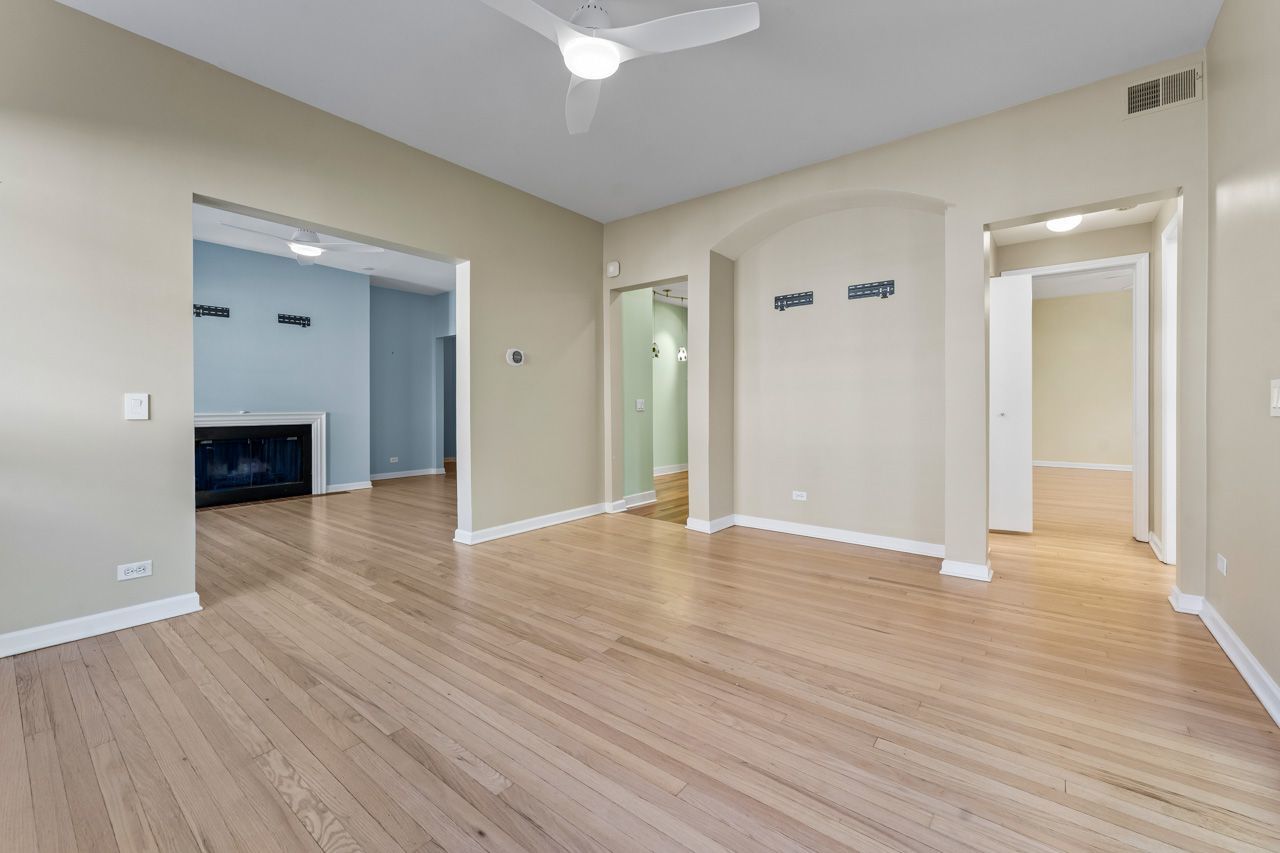 832 W Gunnison Street #3N, Chicago, IL 60640