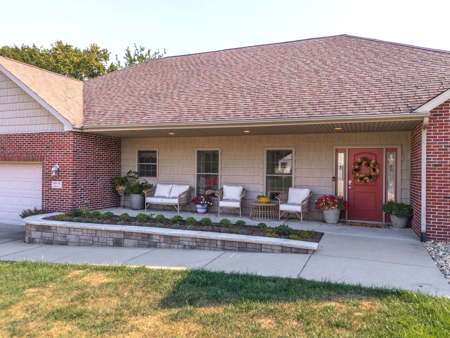 36 Lone Oak Court, Bloomington, IL 61705