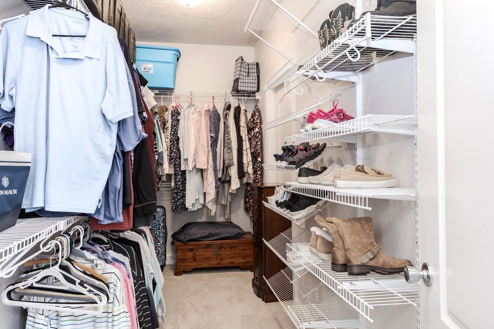 36 Lone Oak Court, Bloomington, IL 61705